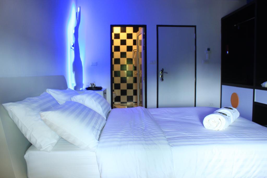 צ'יאנג מאי De Ja Moon Hostel מראה חיצוני תמונה