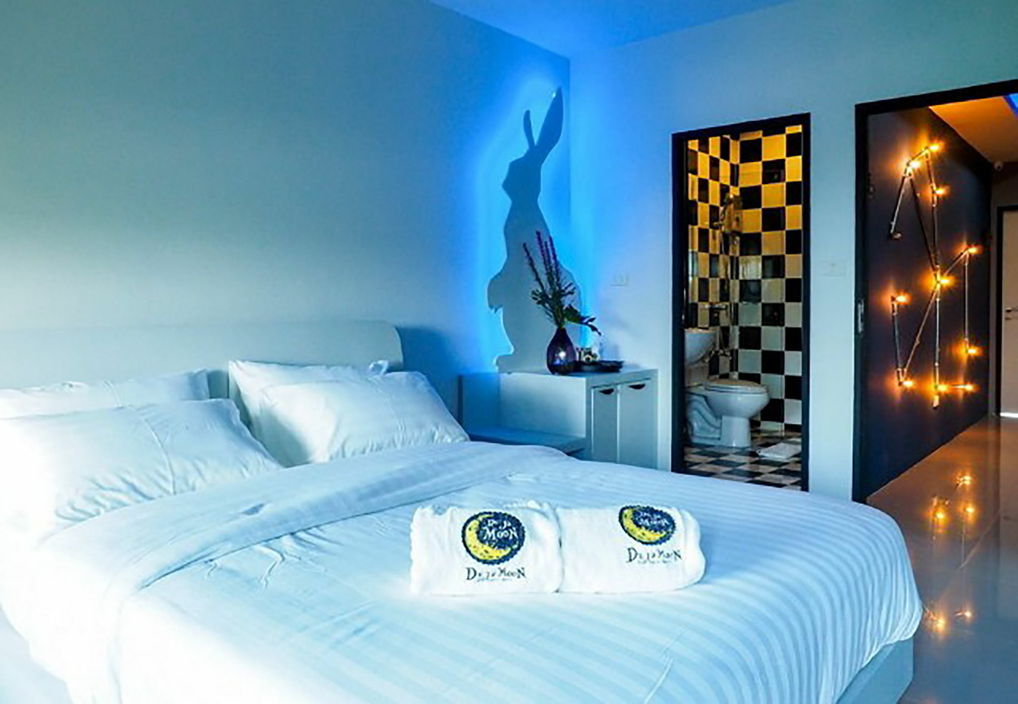 צ'יאנג מאי De Ja Moon Hostel מראה חיצוני תמונה